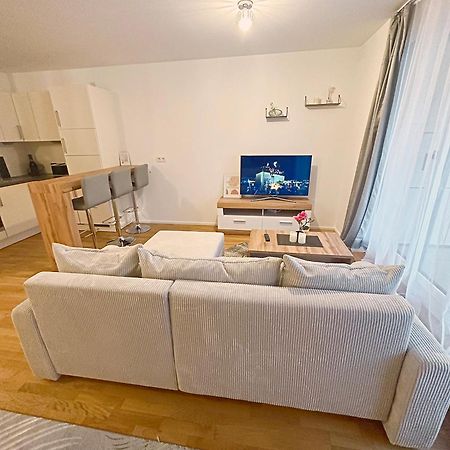 Seductive 1-Room Apt, Centre Of Stuttgart Bagian luar foto